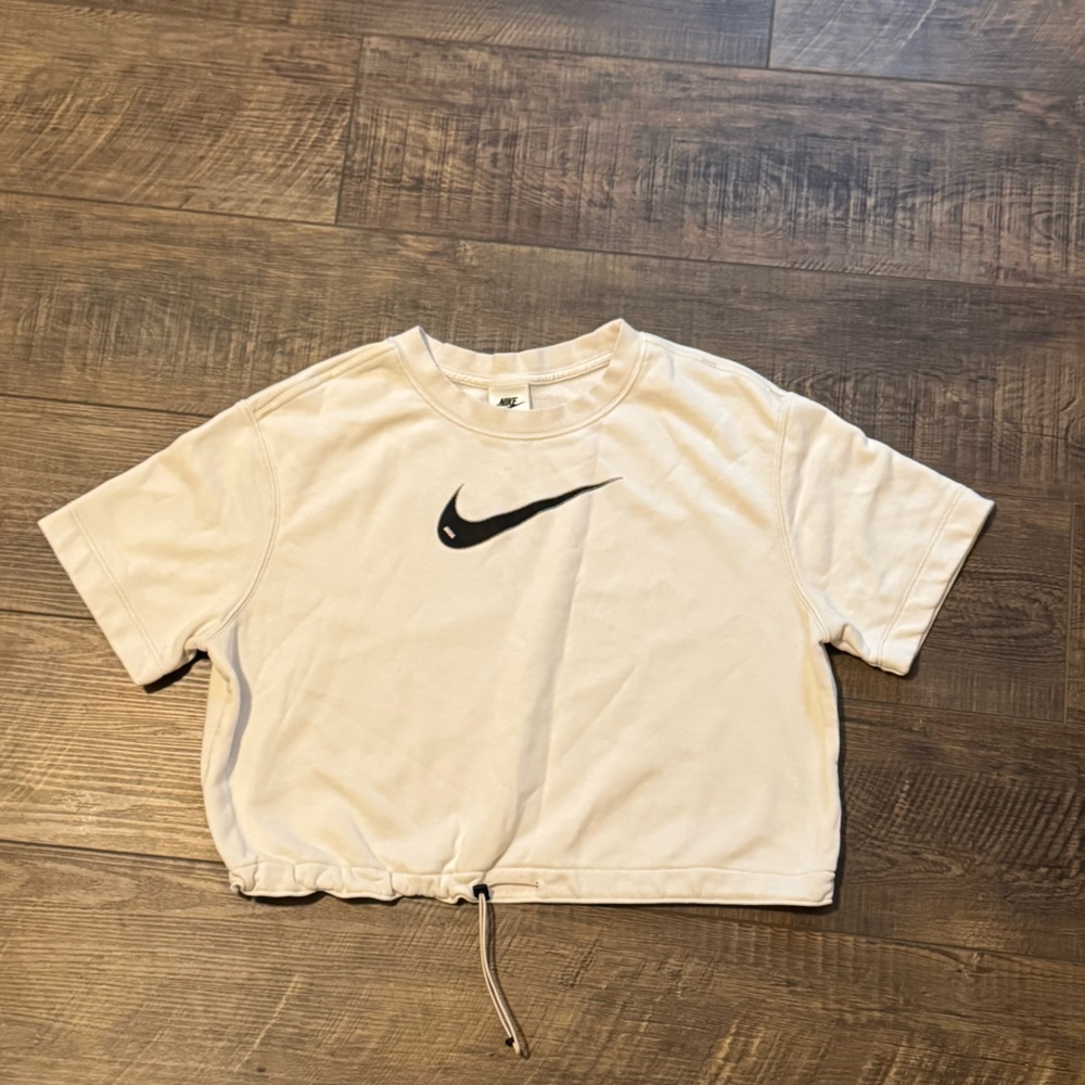 Nike Cropped Swoosh Tee in Cream with Adjustable Hem